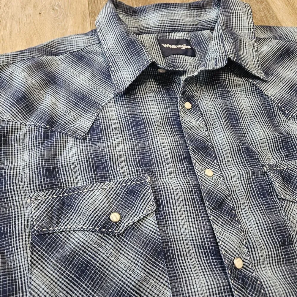 Wrangler Western Pearl Snap Blue Plaid Button Up Shirt Men's Medium Retro